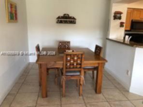 Small Image of 5231 GENEVA WAY #306, Doral Number 2