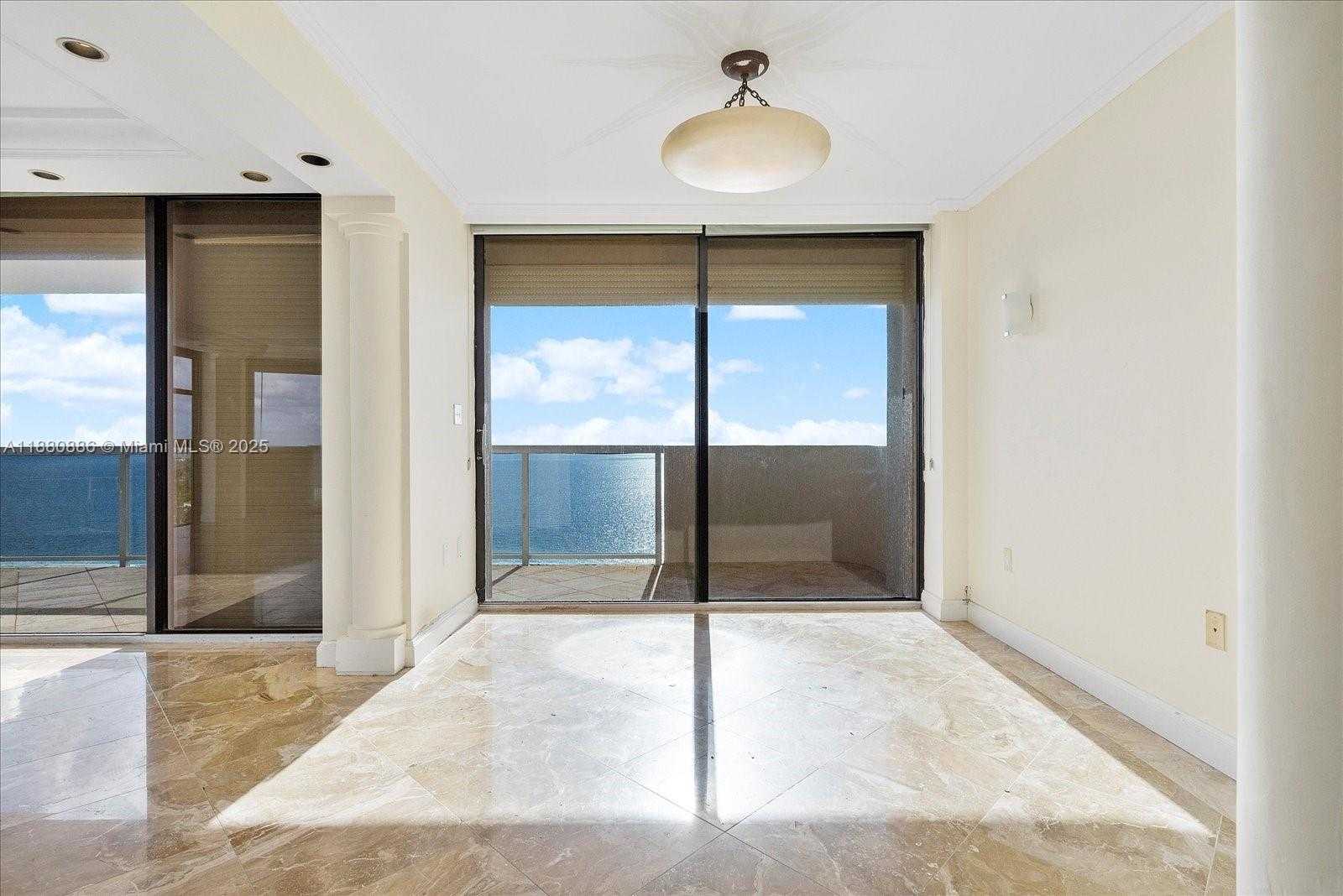 Small Image of 5757 COLLINS AVE #2106, Miami Beach Number 12