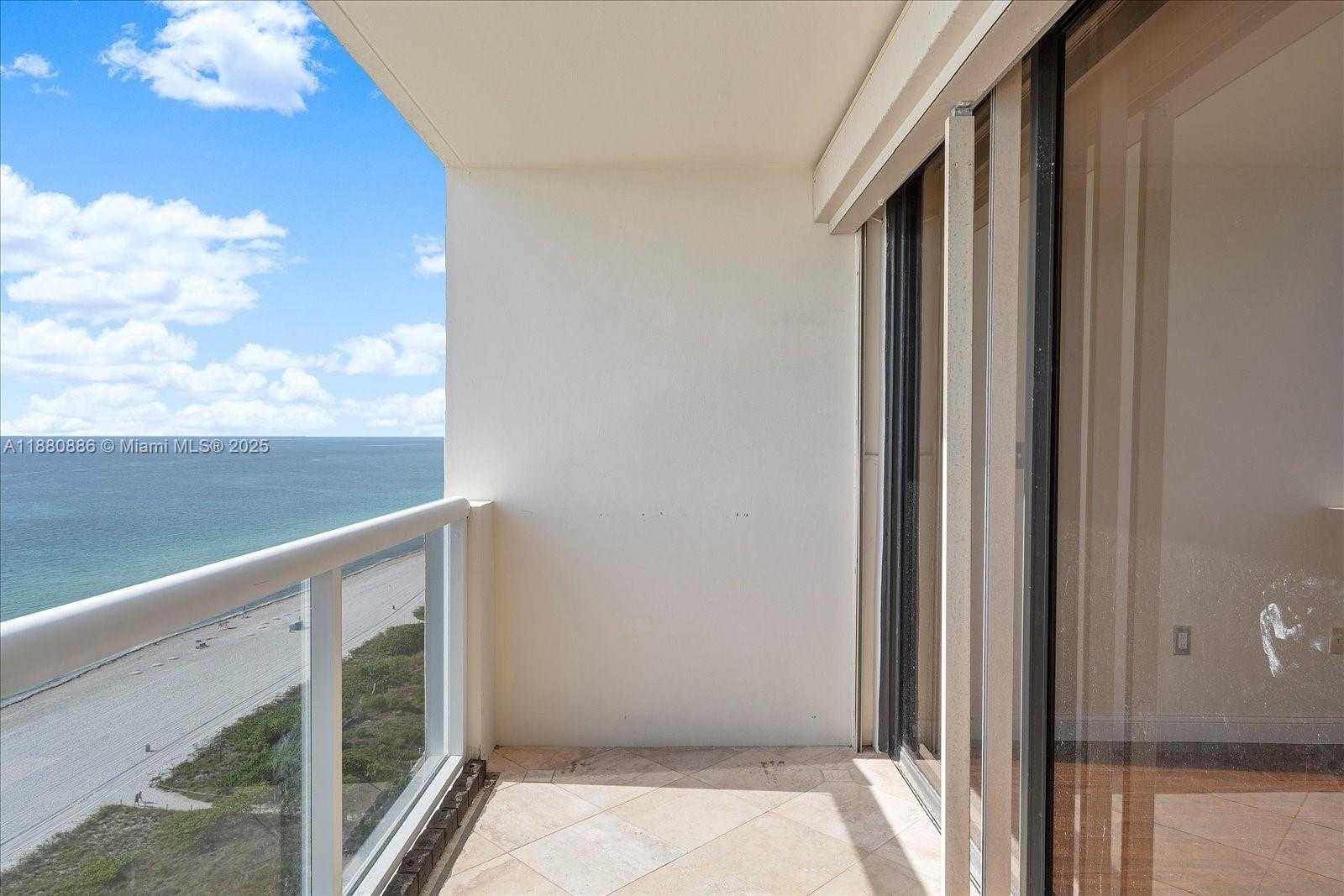 Small Image of 5757 COLLINS AVE #2106, Miami Beach Number 31