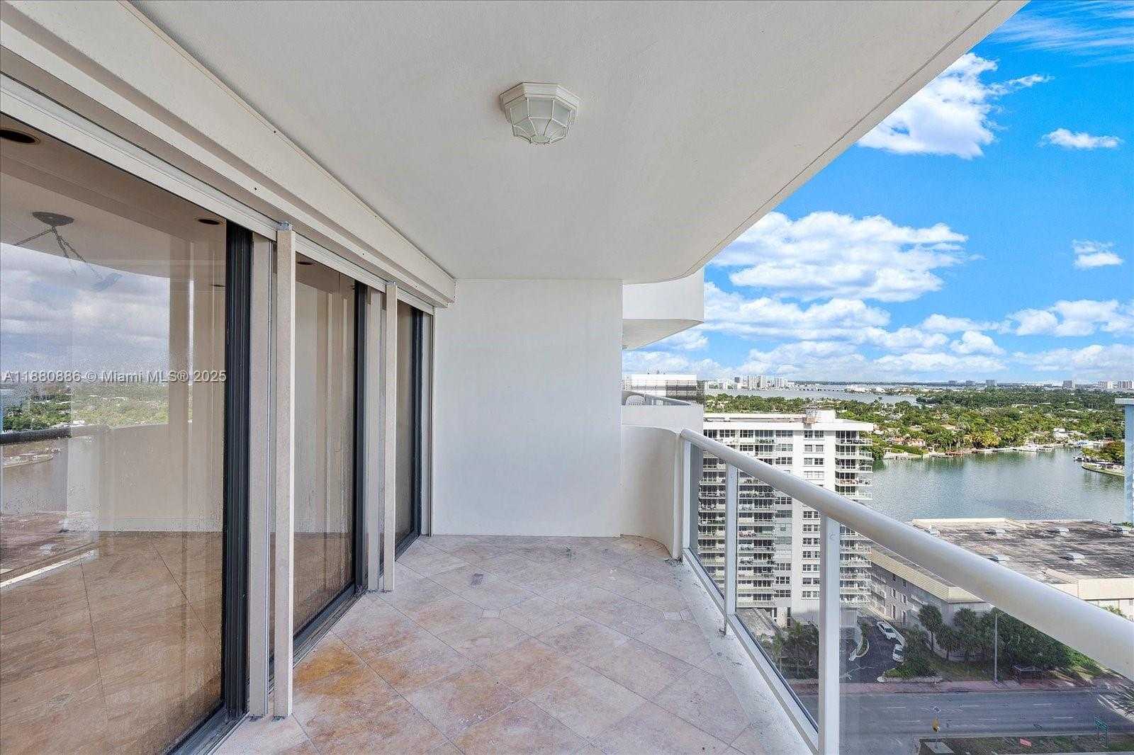 Small Image of 5757 COLLINS AVE #2106, Miami Beach Number 35
