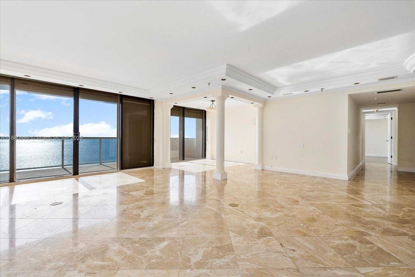 Small Image of 5757 COLLINS AVE #2106, Miami Beach Number 7