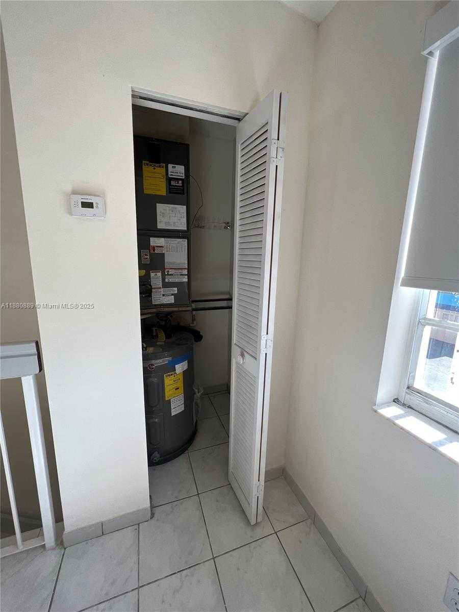 Small Image of 2208 WEST 74TH ST #202-21, Hialeah Number 9