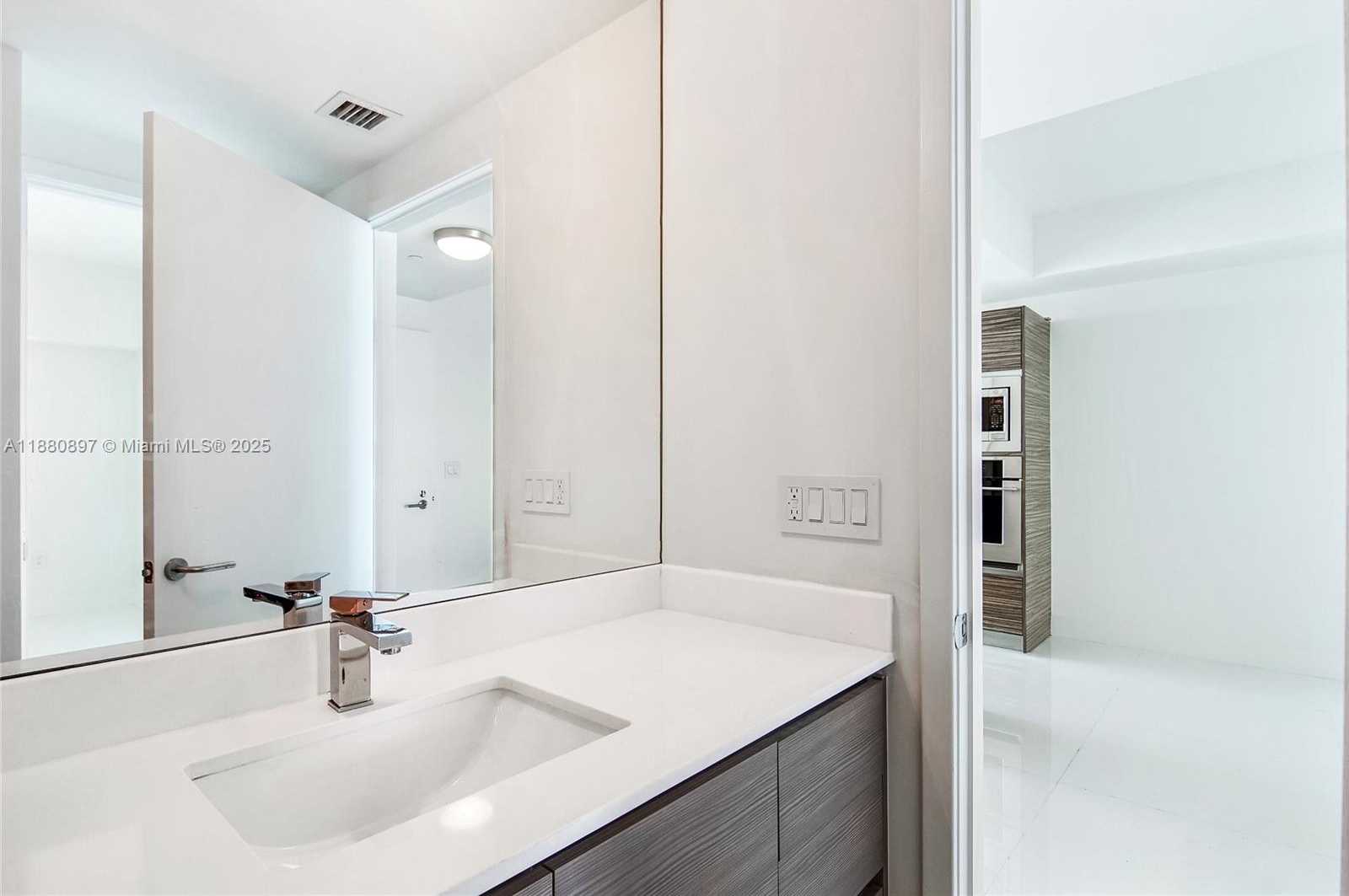 Small Image of 460 NORTH EAST 28TH ST #3507, Miami Number 14