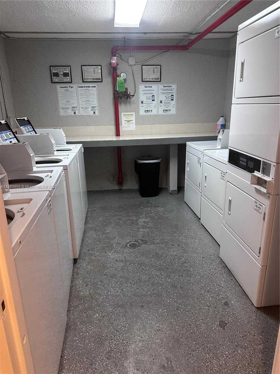 Small Image of 210 SOUTH WEST 11TH ST #505, Miami Number 18