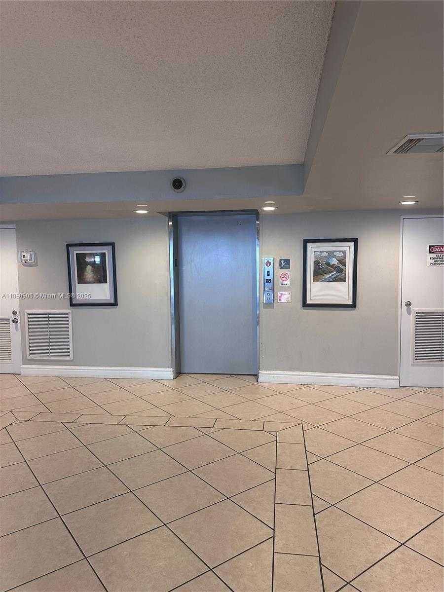 Small Image of 210 SOUTH WEST 11TH ST #505, Miami Number 19