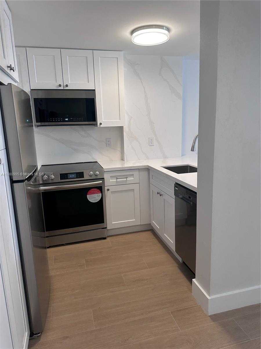 Small Image of 210 SOUTH WEST 11TH ST #505, Miami Number 5