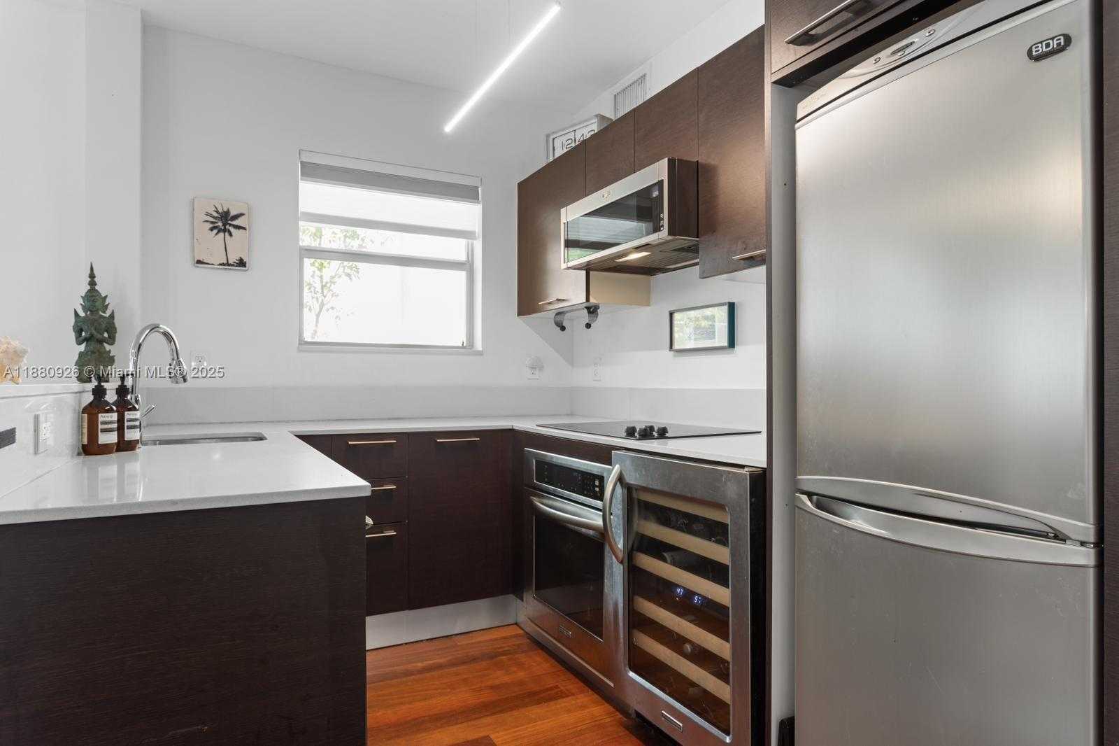 Small Image of 1568 PENNSYLVANIA AVE #328, Miami Beach Number 2