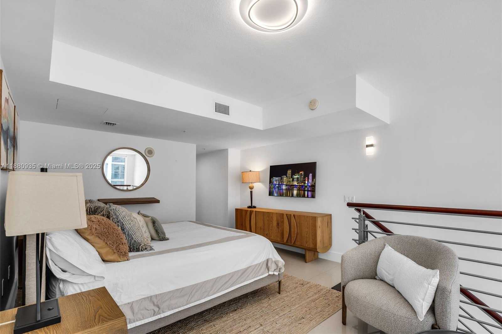 Small Image of 41 SOUTH EAST 5TH ST #1112, Miami Number 11
