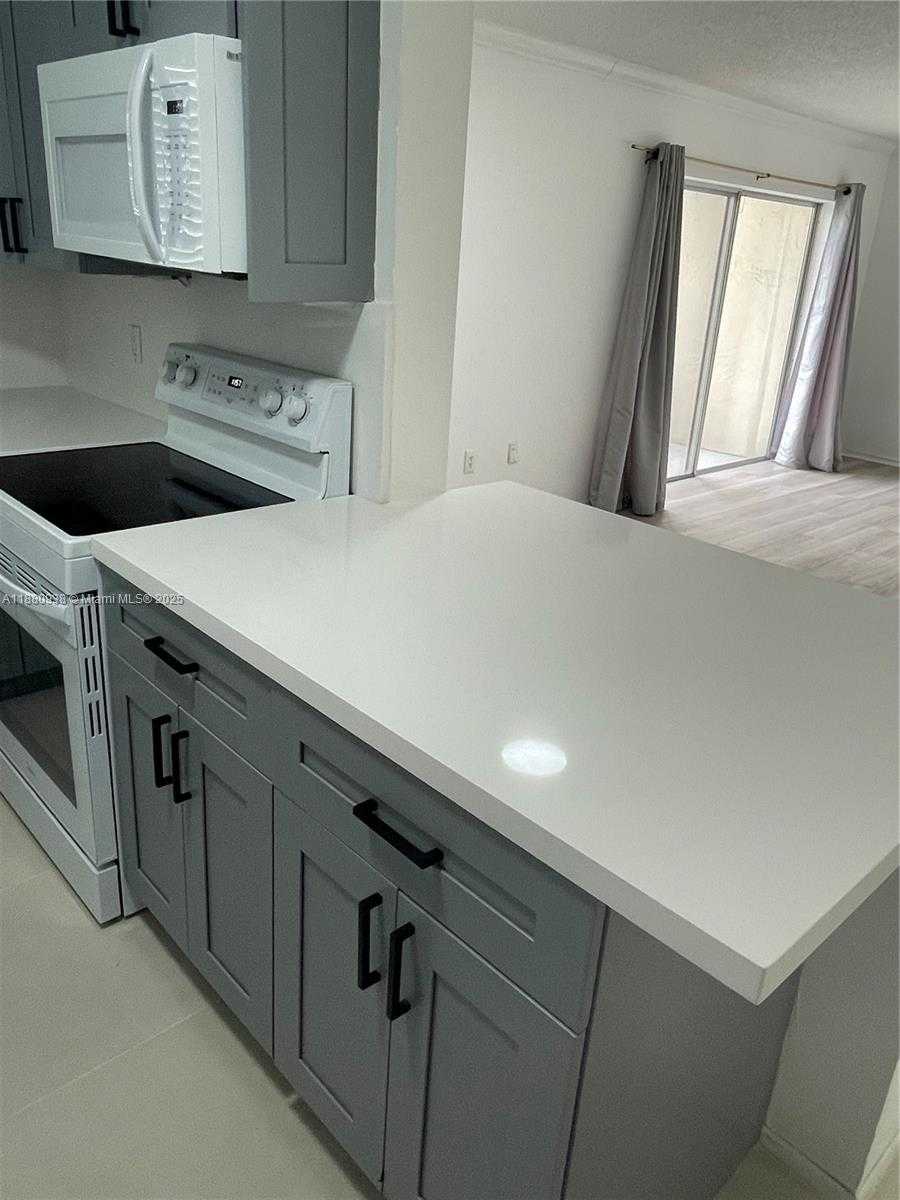 Small Image of 7765 SOUTH WEST 86TH ST #F2-202, Miami Number 8