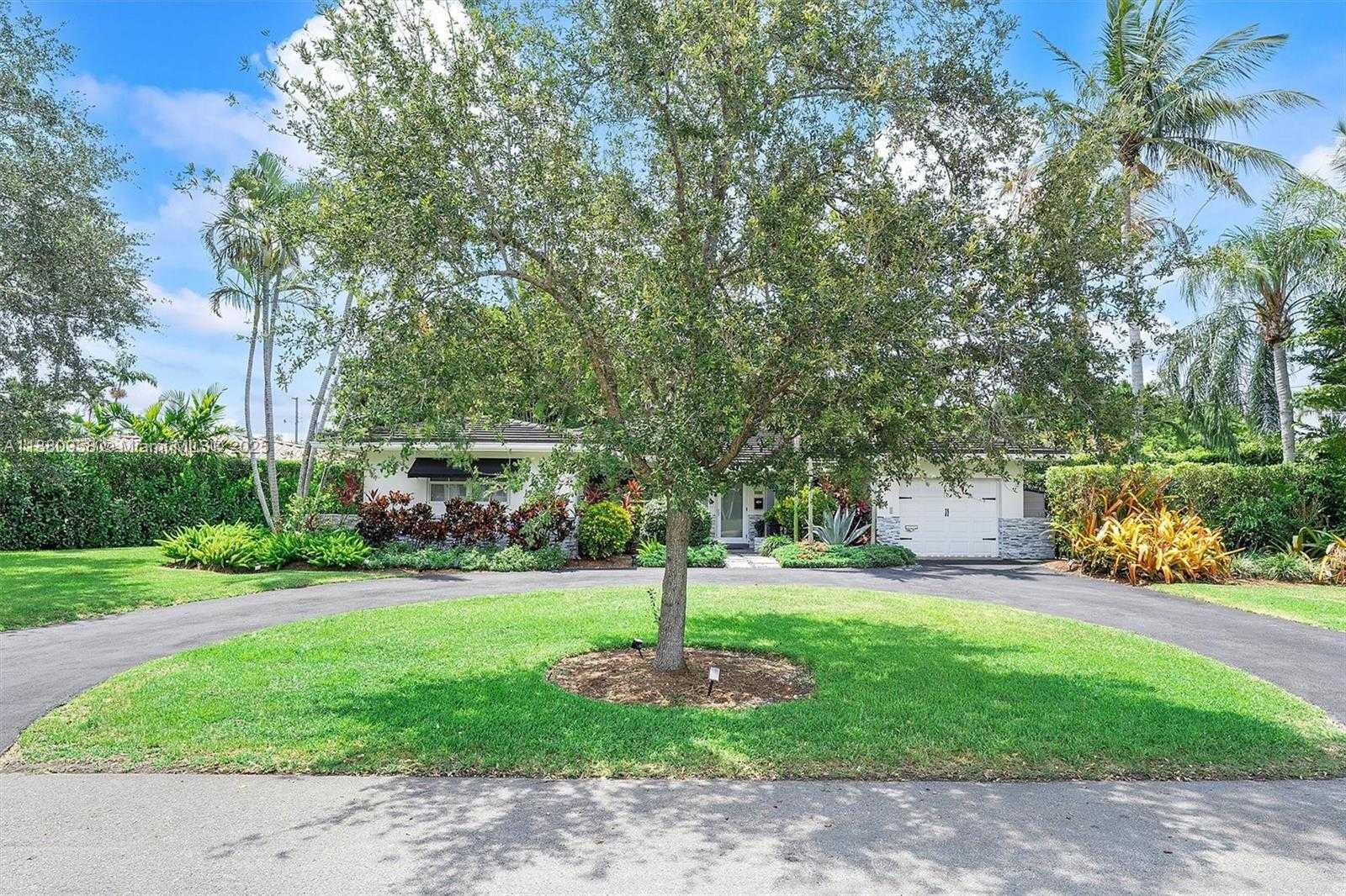 Small Image of 700 VILABELLA AVE, Coral Gables Number 6