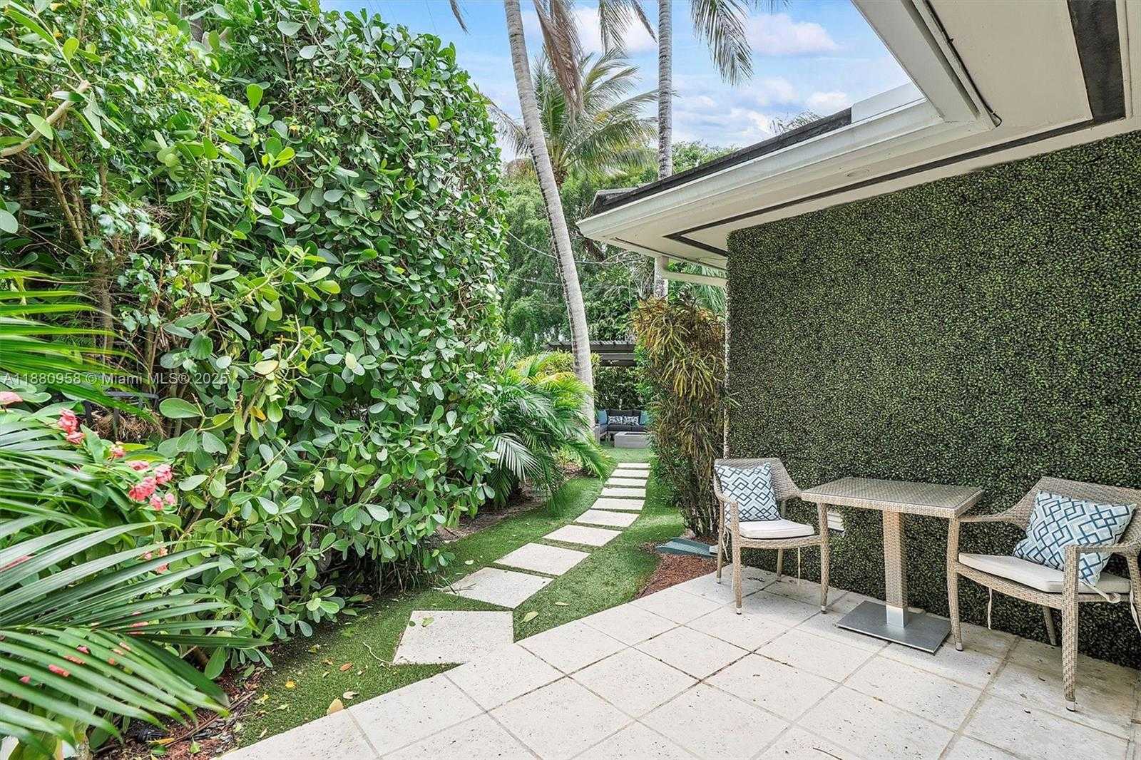 Small Image of 700 VILABELLA AVE, Coral Gables Number 60