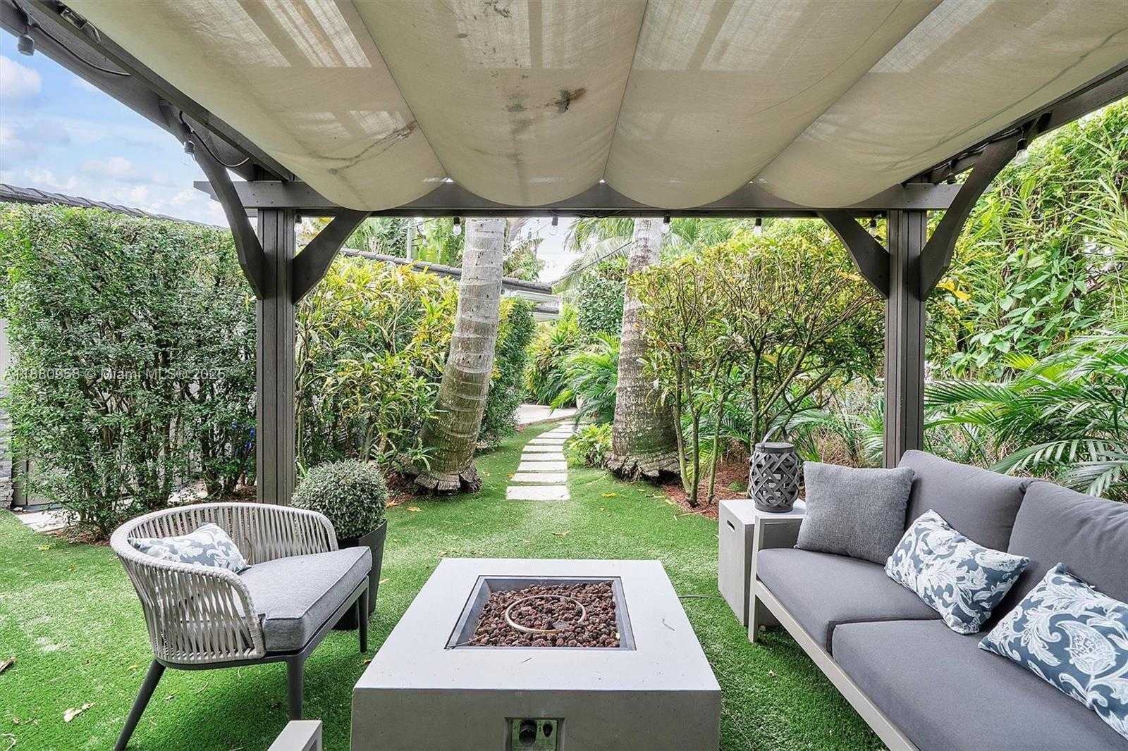 Small Image of 700 VILABELLA AVE, Coral Gables Number 63