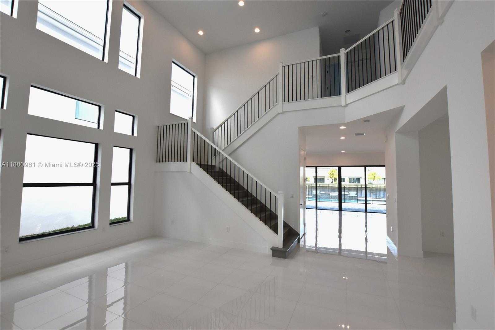 Small Image of 17064 TETON RIVER RD, Boca Raton Number 2
