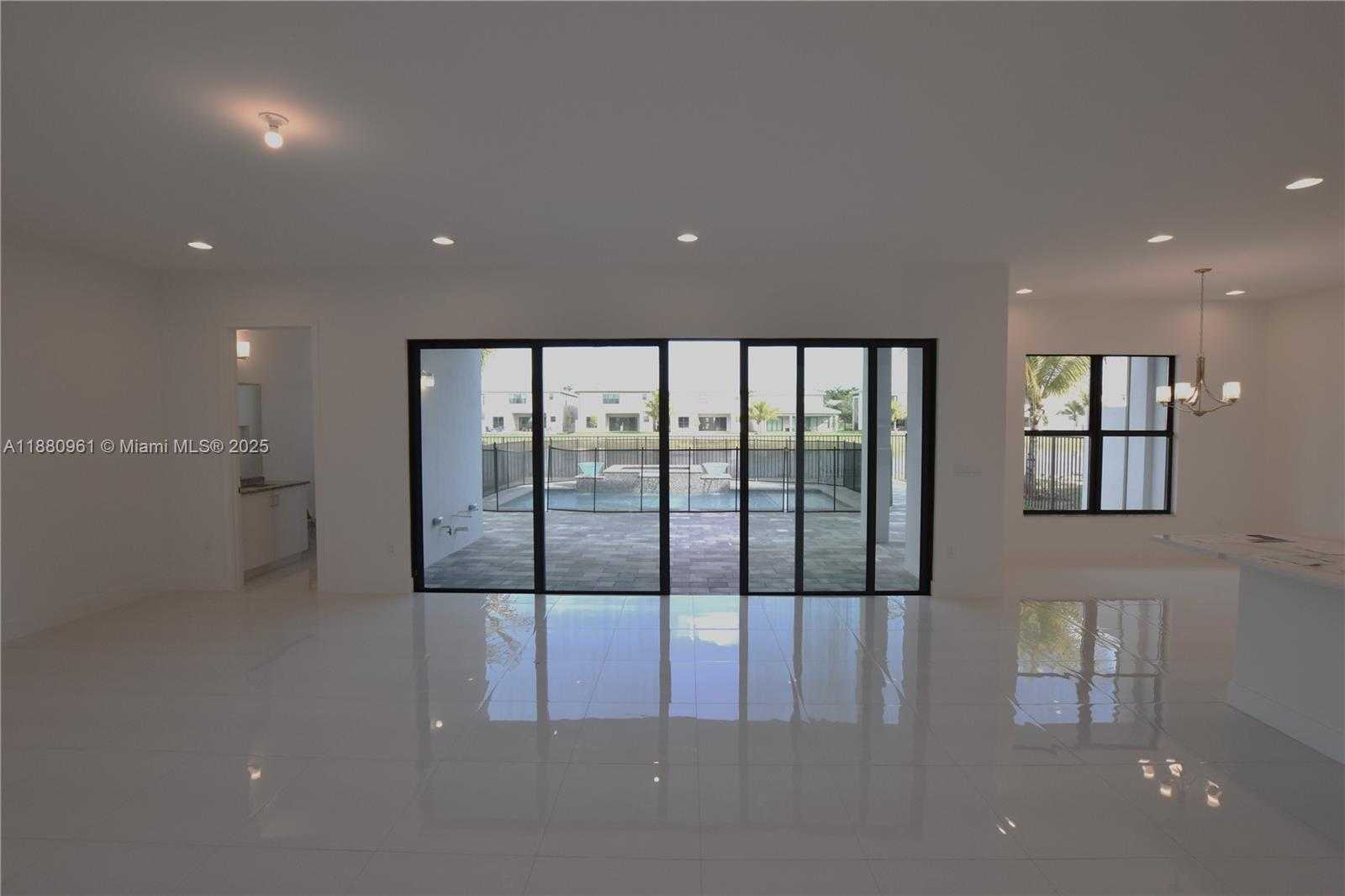 Small Image of 17064 TETON RIVER RD, Boca Raton Number 39