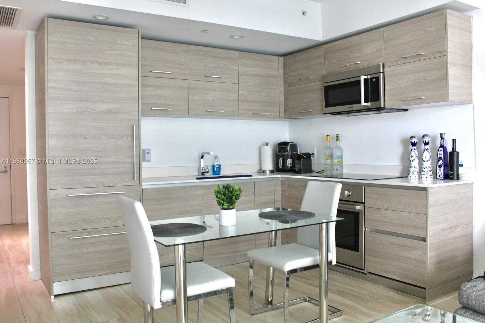 Small Image of 1300 SOUTH MIAMI AVE #3108, Miami Number 14