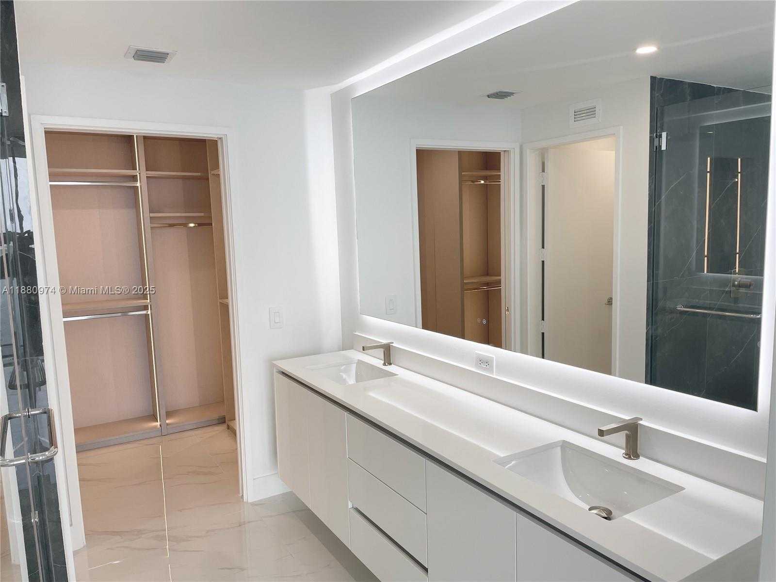 Small Image of 700 NE 24TH ST #4604, Miami Number 12