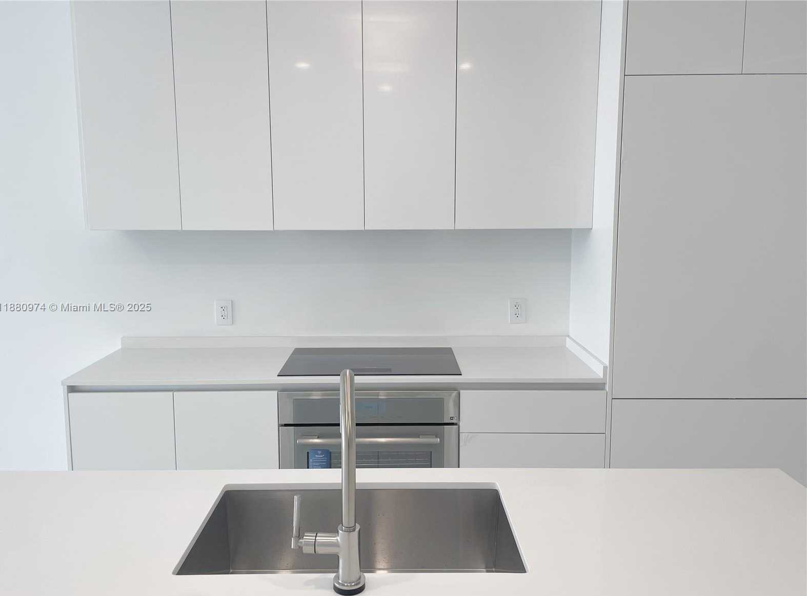 Small Image of 700 NE 24TH ST #4604, Miami Number 2