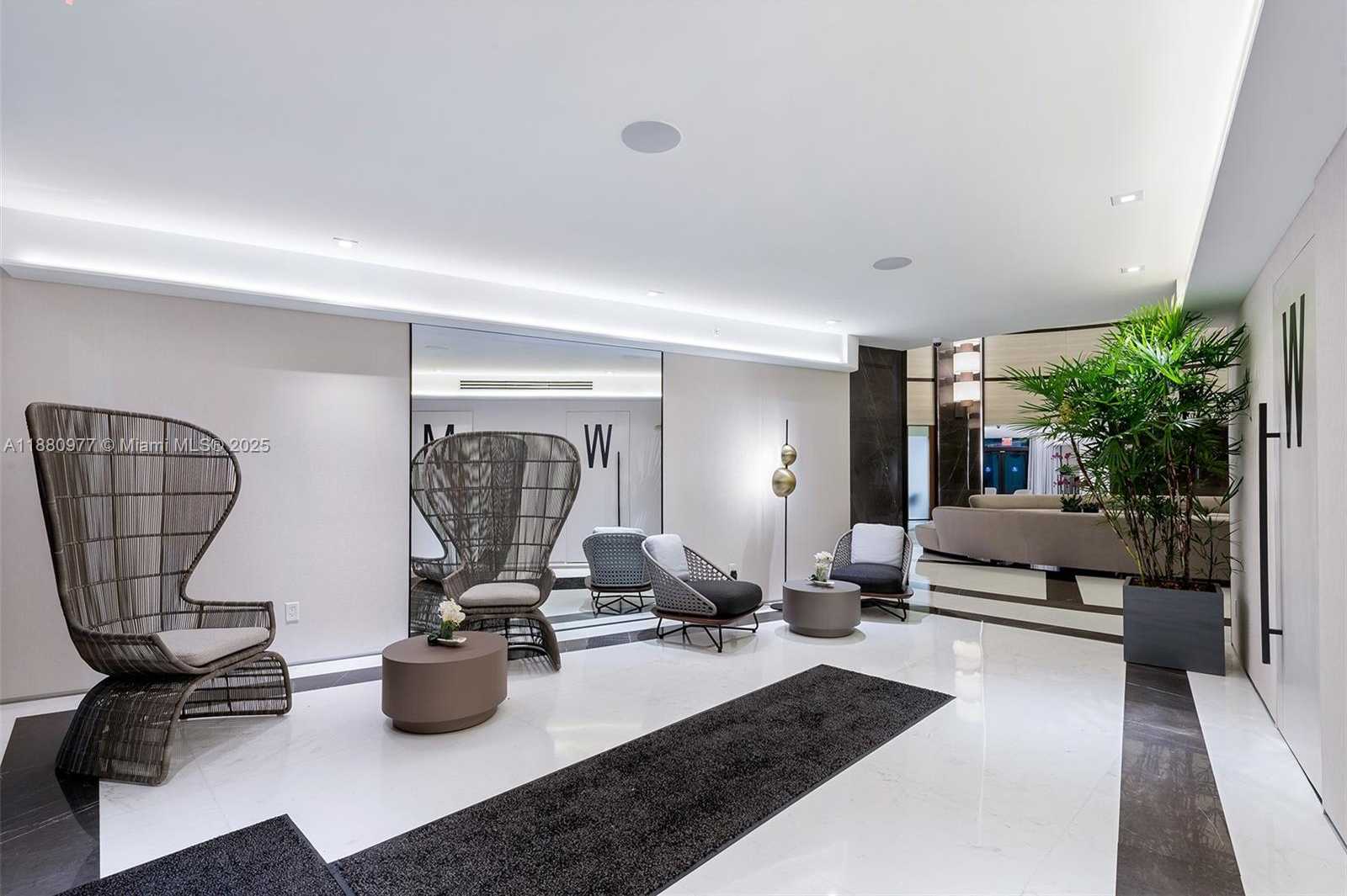 Small Image of 300 SOUTH POINTE DR #504, Miami Beach Number 43
