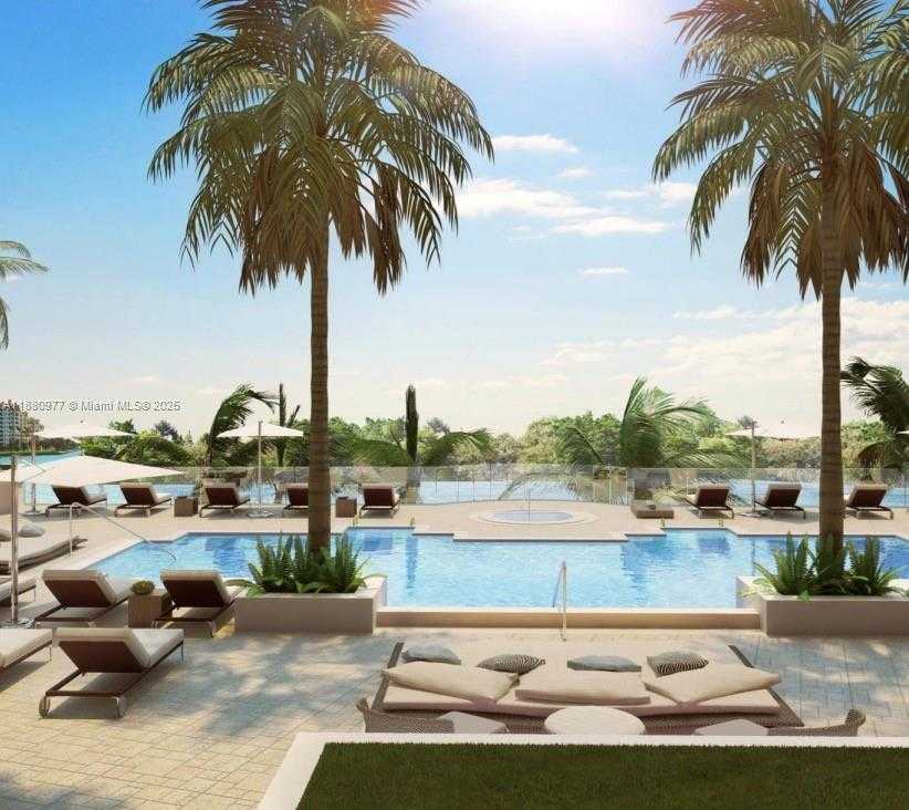 Small Image of 300 SOUTH POINTE DR #504, Miami Beach Number 66