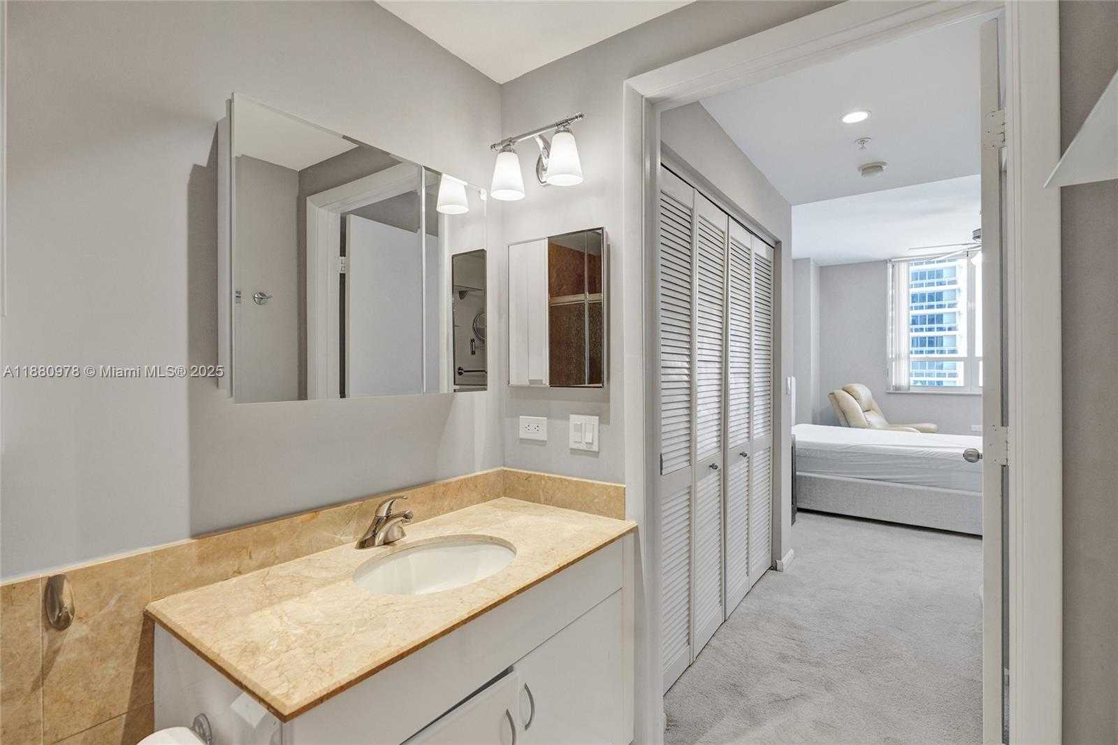 Small Image of 801 BRICKELL KEY BLVD #808, Miami Number 19