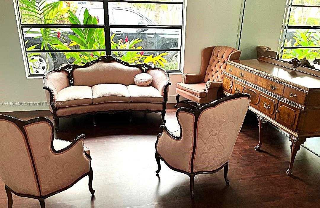 Small Image of 11480 SOUTH WEST 98TH ST, Miami Number 2