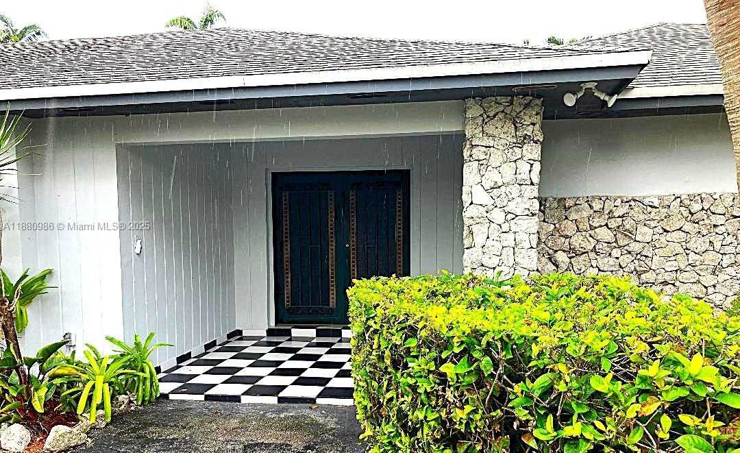 Small Image of 11480 SOUTH WEST 98TH ST, Miami Number 9