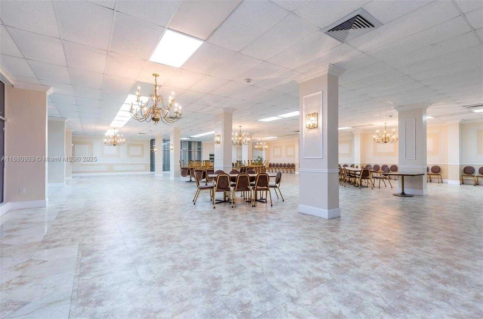 Small Image of 7135 COLLINS AVE #1421, Miami Beach Number 18