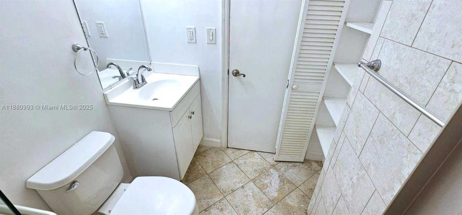 Small Image of 7135 COLLINS AVE #1421, Miami Beach Number 22