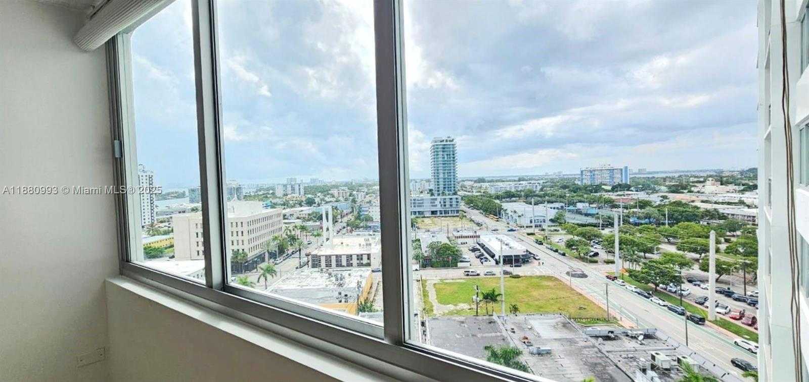 Small Image of 7135 COLLINS AVE #1421, Miami Beach Number 36