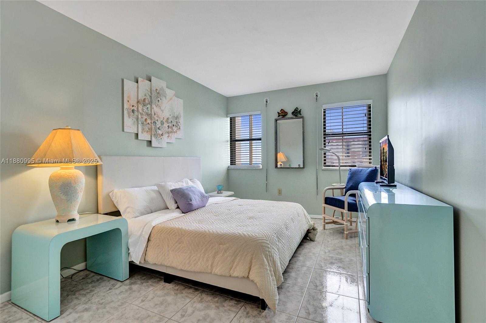 Small Image of 1201 SOUTH OCEAN DR #1010S, Hollywood Number 20