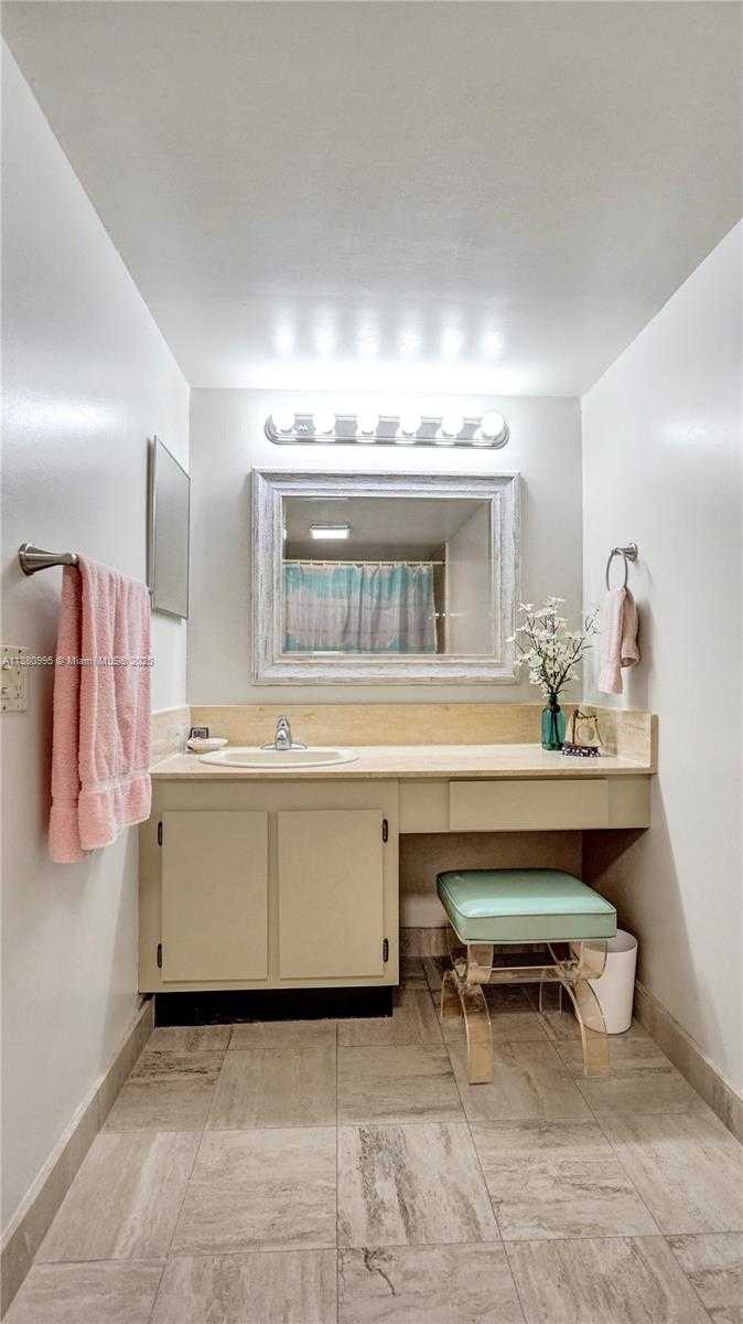 Small Image of 1201 SOUTH OCEAN DR #1010S, Hollywood Number 26