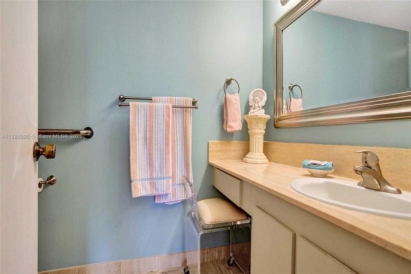 Small Image of 1201 SOUTH OCEAN DR #1010S, Hollywood Number 30
