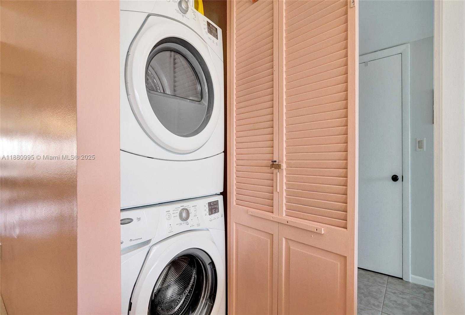 Small Image of 1201 SOUTH OCEAN DR #1010S, Hollywood Number 41