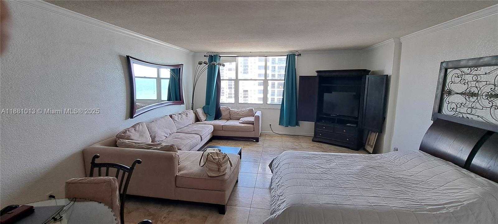 Small Image of 2501 SOUTH OCEAN DR #PH6, Hollywood Number 2
