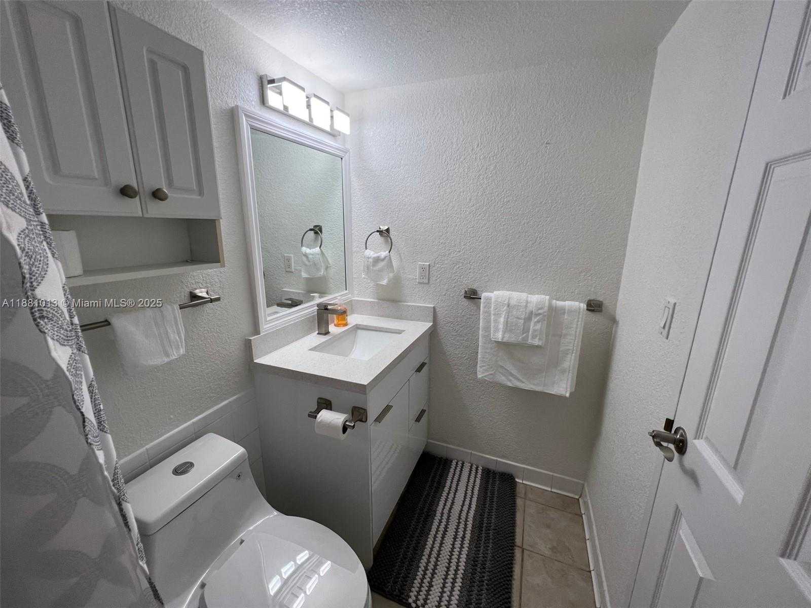Small Image of 2501 SOUTH OCEAN DR #PH6, Hollywood Number 6