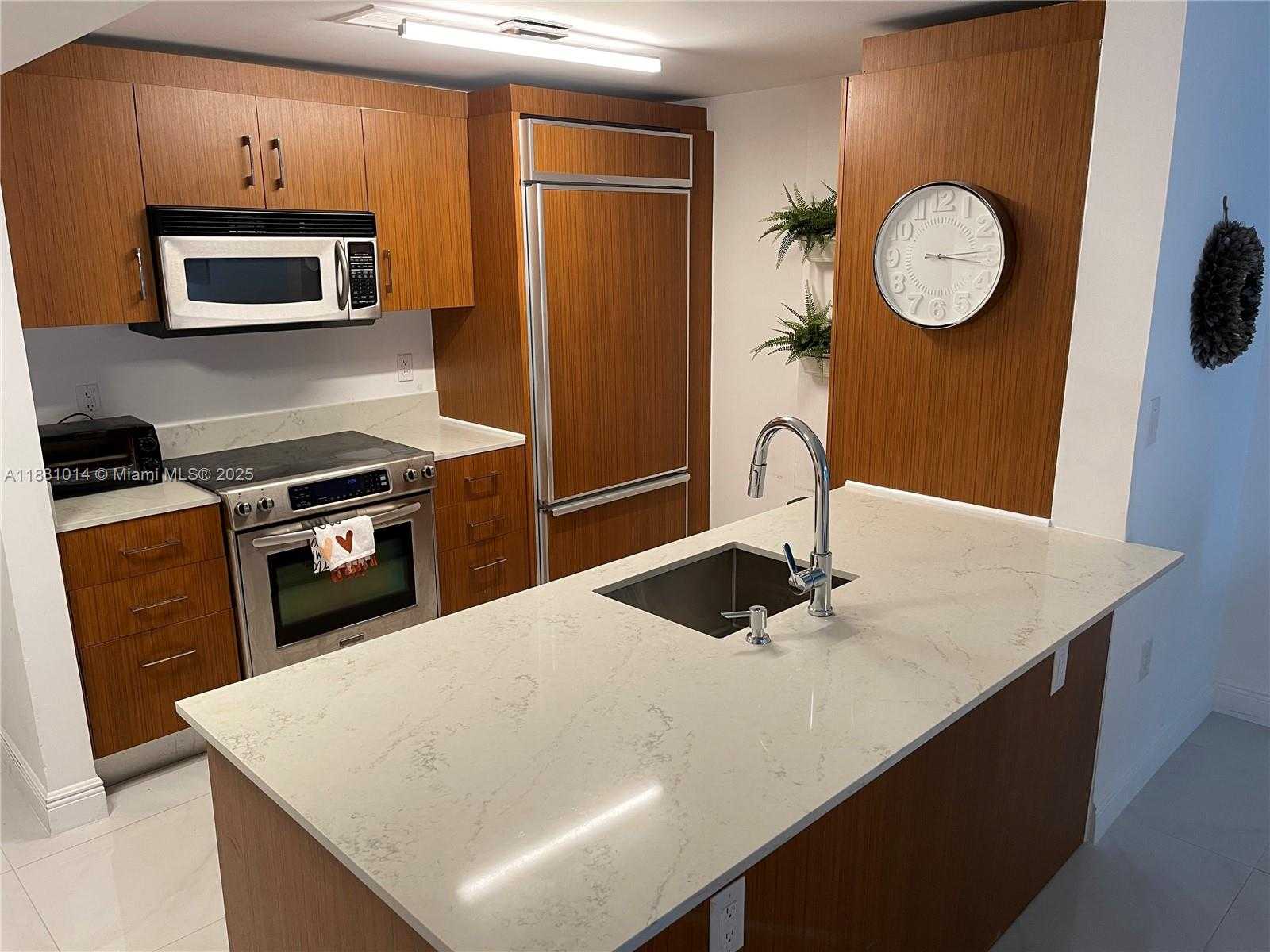 Small Image of 10275 COLLINS AVE #624, Bal Harbour Number 18