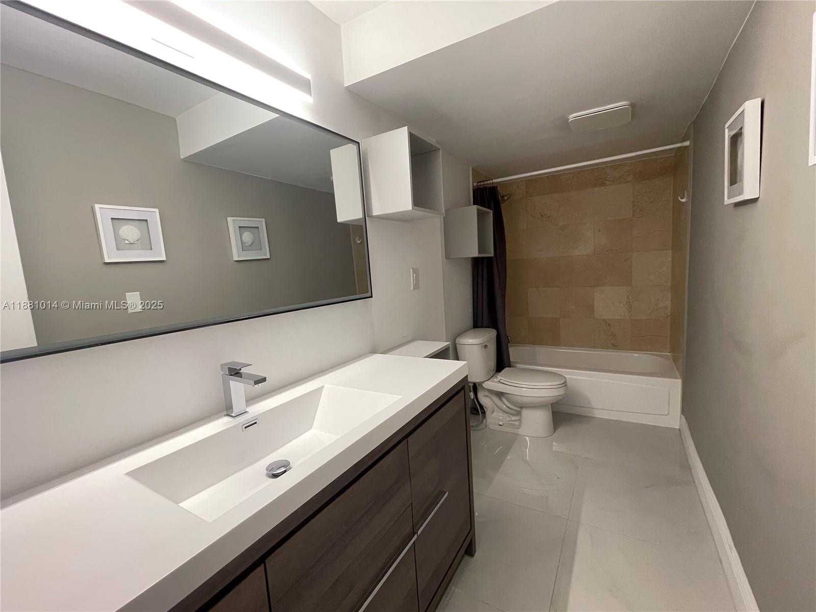 Small Image of 10275 COLLINS AVE #624, Bal Harbour Number 29
