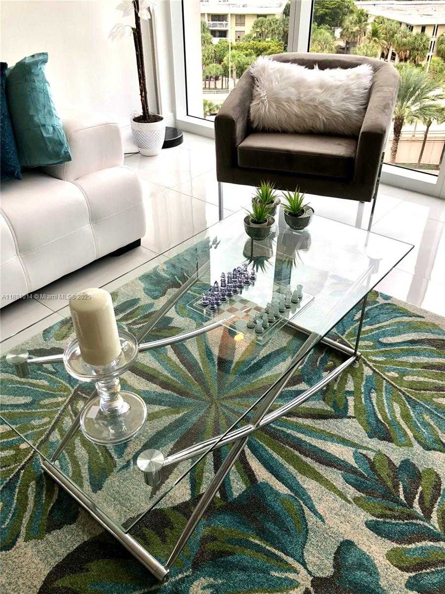 Small Image of 10275 COLLINS AVE #624, Bal Harbour Number 4