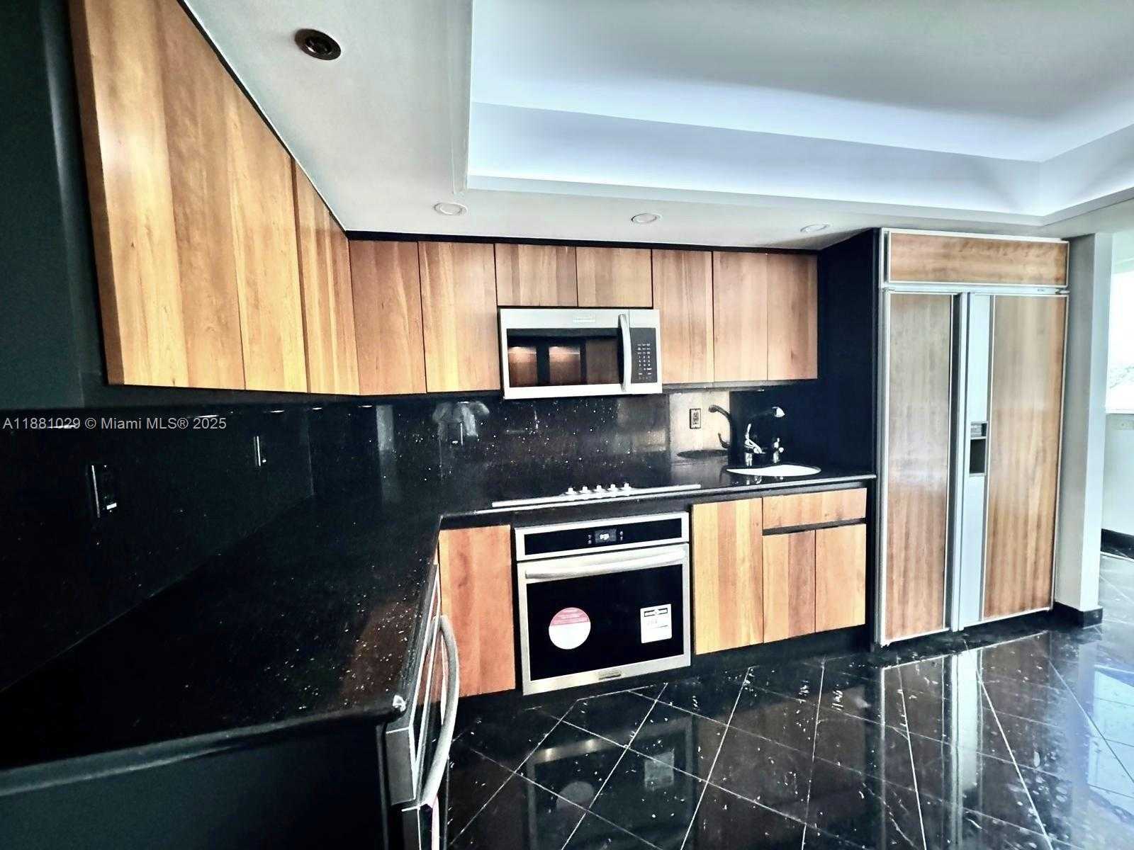 Small Image of 2025 BRICKELL AVE #601, Miami Number 10