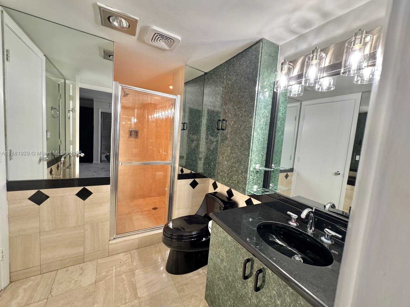Small Image of 2025 BRICKELL AVE #601, Miami Number 21