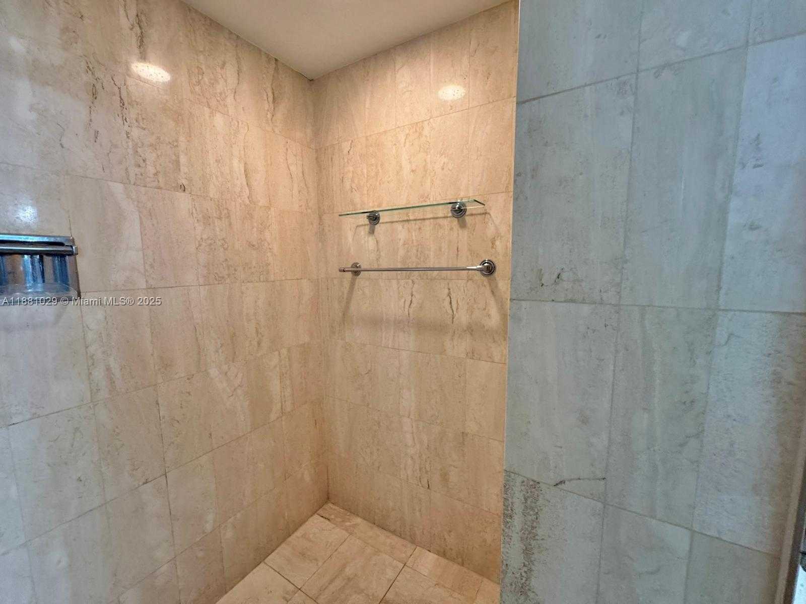 Small Image of 2025 BRICKELL AVE #601, Miami Number 23