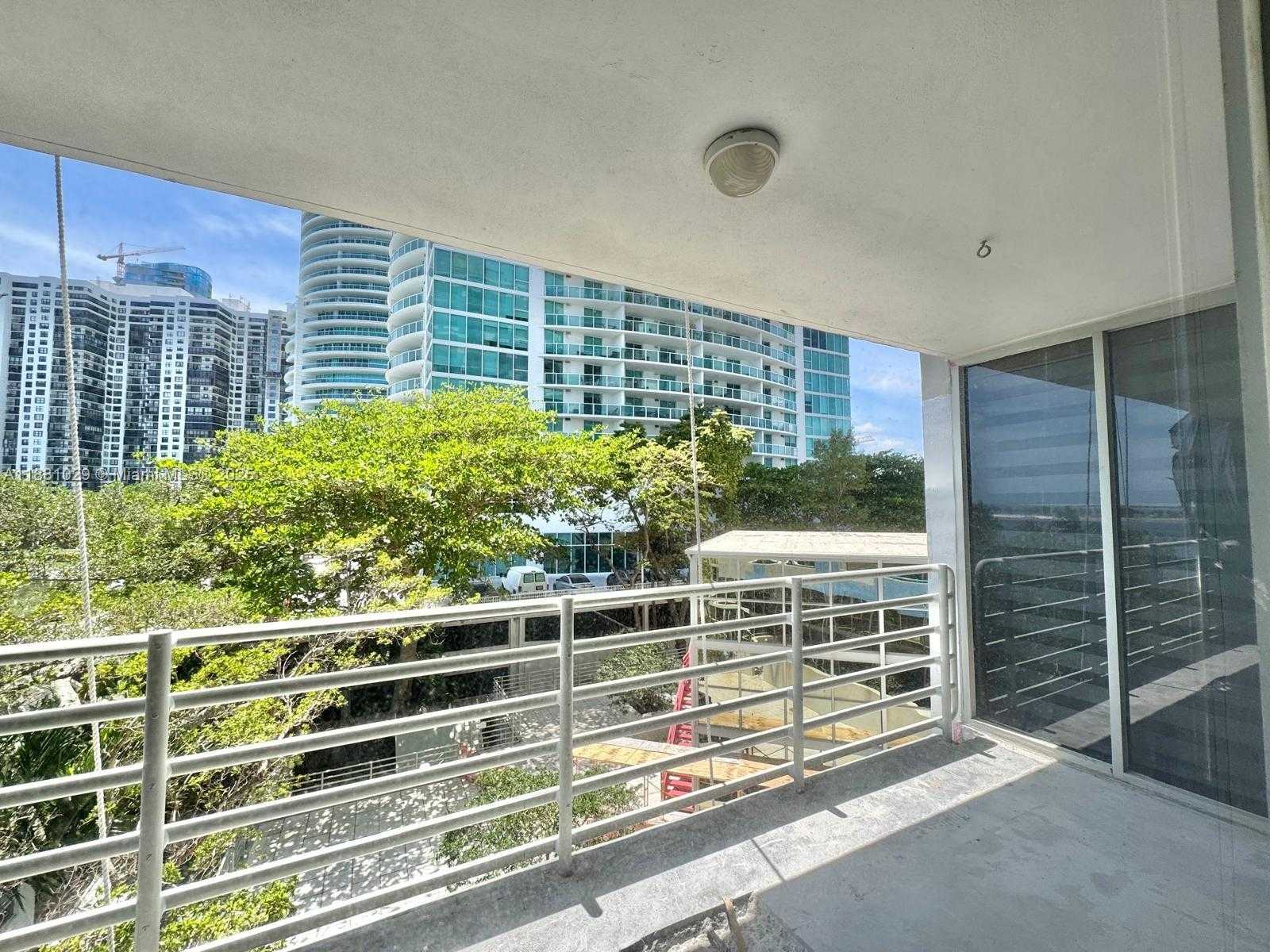Small Image of 2025 BRICKELL AVE #601, Miami Number 33