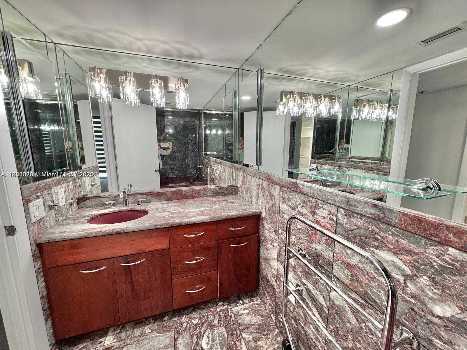 Small Image of 2025 BRICKELL AVE #601, Miami Number 36