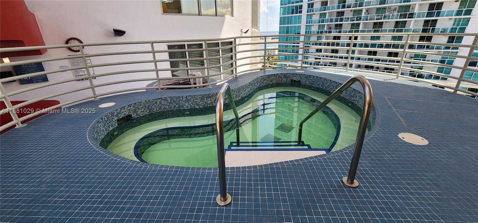 Small Image of 2025 BRICKELL AVE #601, Miami Number 59