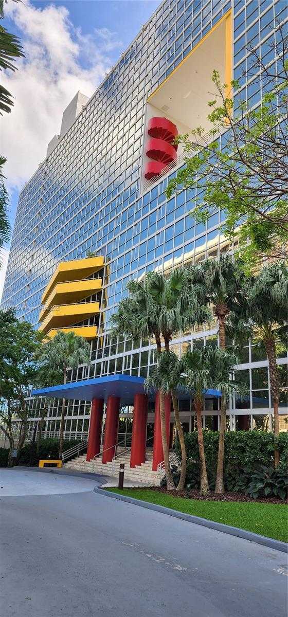 Small Image of 2025 BRICKELL AVE #601, Miami Number 62