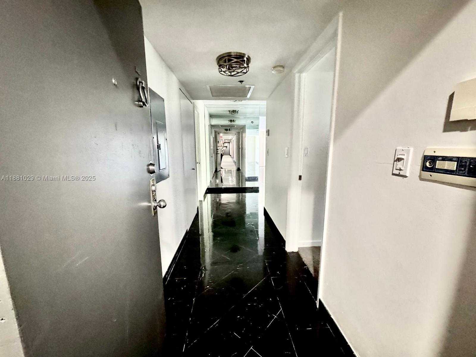 Small Image of 2025 BRICKELL AVE #601, Miami Number 69