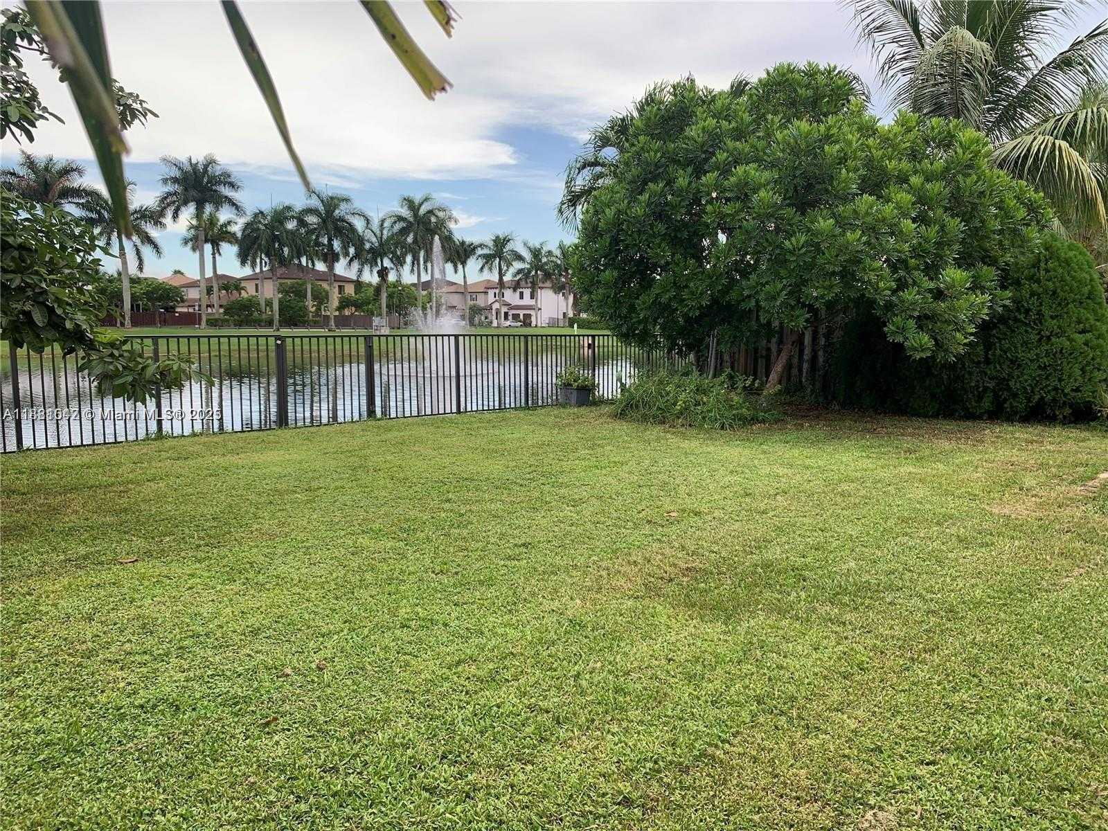 Small Image of 10440 SOUTH WEST 228TH TER, Miami Number 23