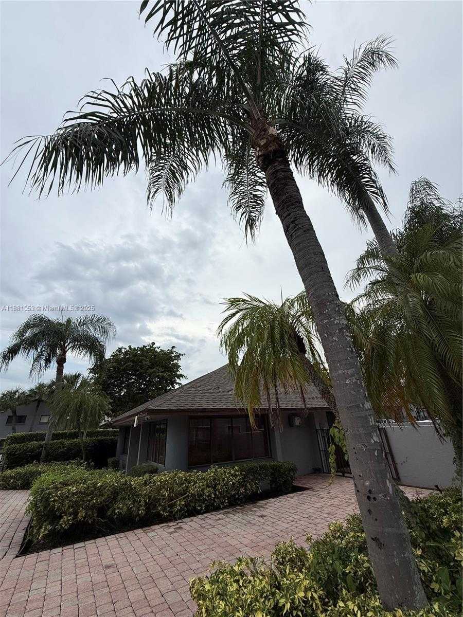 Small Image of 7429 SOUTH WEST 152ND AVE #13-202, Miami Number 21