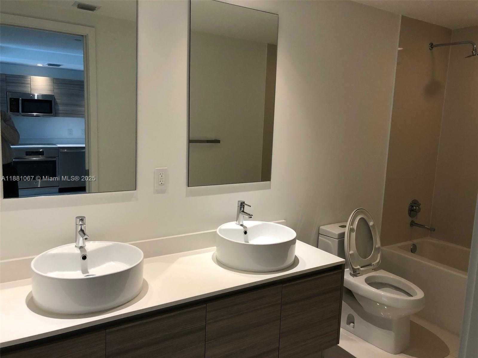 Small Image of 121 NORTH EAST 34TH ST #503, Miami Number 4