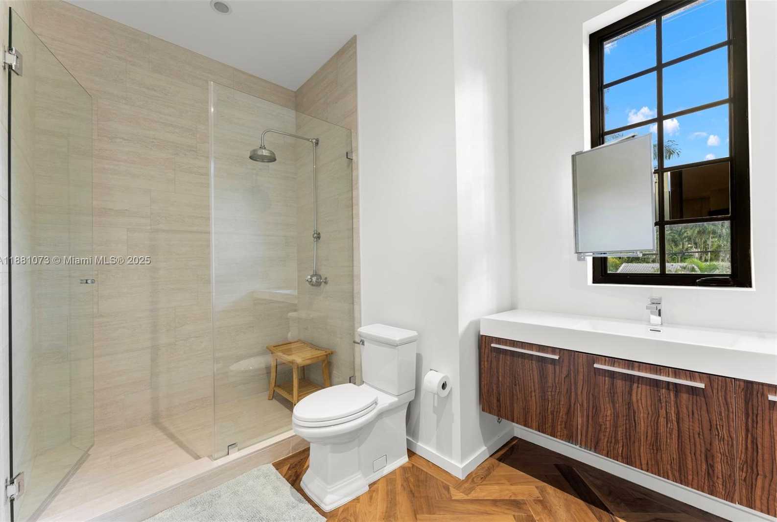 Small Image of 1277 NORTH VENETIAN WAY, Miami Number 26
